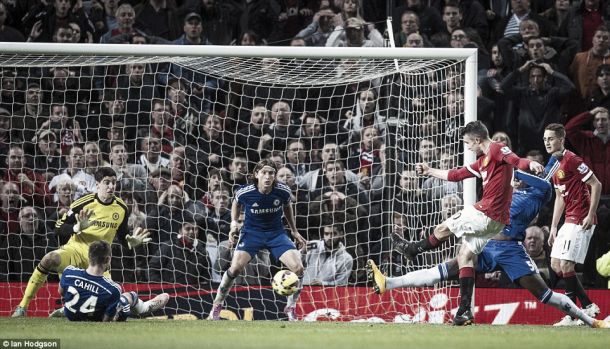 Premier League: Chelsea de Mourinho continua no topo Premier League: Chelsea de Mourinho continua no topo