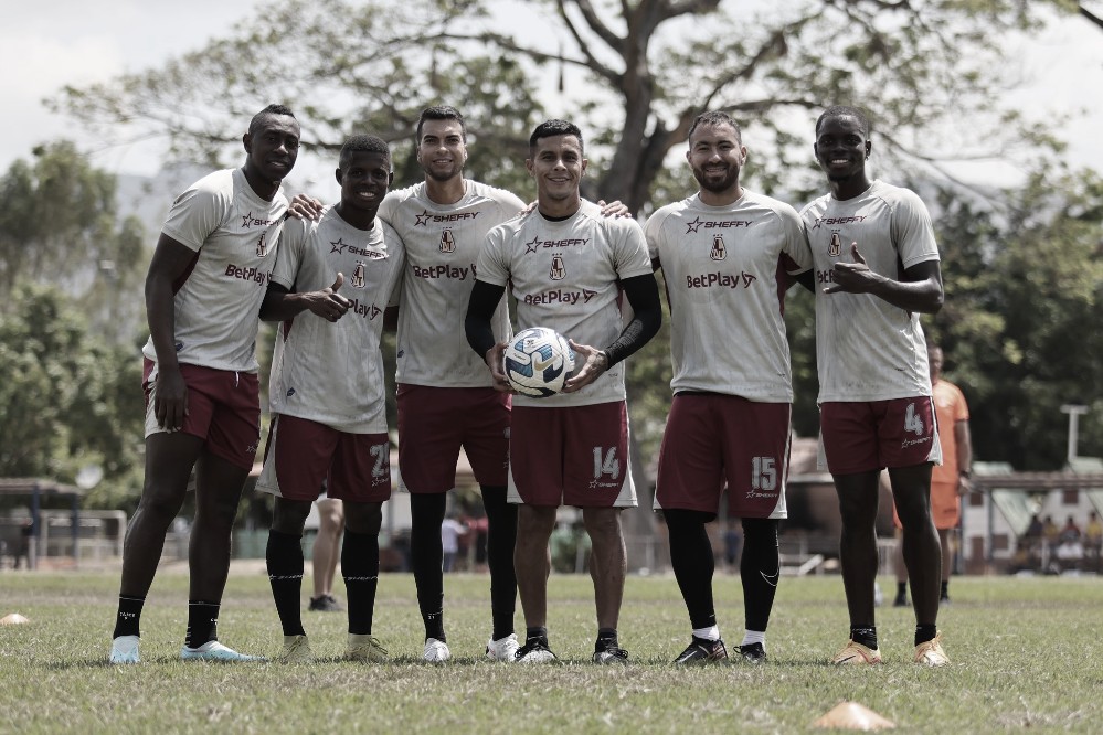 Camiseta Local Academia Puerto Cabello 2023