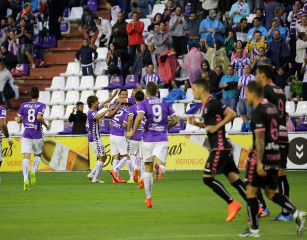 CD Tenerife - Real Valladolid: sentimentalismo en el camino a Primera