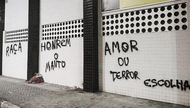 Na zona de rebaixamento, Santos tem Vila Belmiro como alvo de protestos