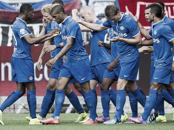 PSV consigue sus tres primeros puntos con doblete de Depay
