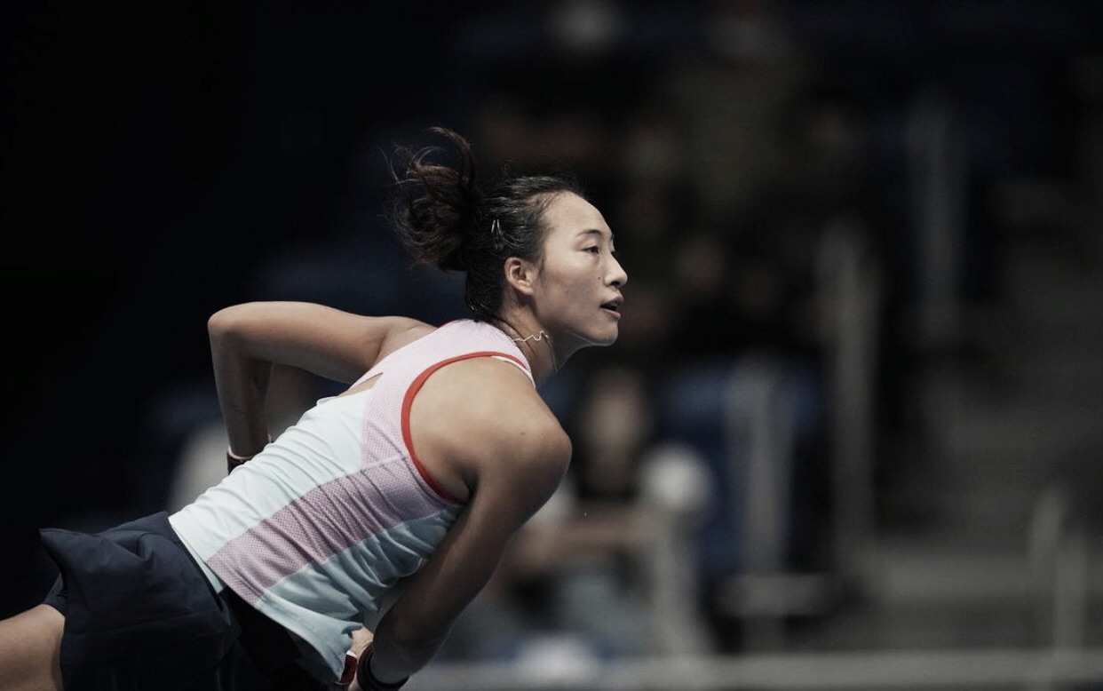 Qinwen Zheng vira contra Kudermetova em Tóquio e alcança primeira final; Samsonova bate Zhang