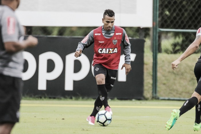 Otero é convocado pela Seleção Venezuelana e desfalcará Galo por duas rodadas no Brasileirão