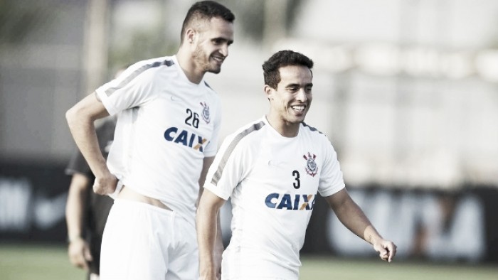 Sem Jadson e Renato Augusto, o Corinthians de 2015 perde a ...