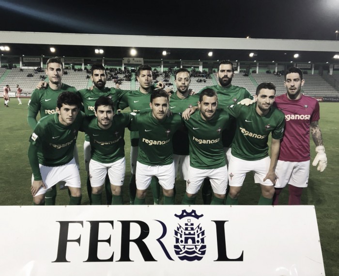 El Racing de Ferrol se gusta ante el CD Palencia