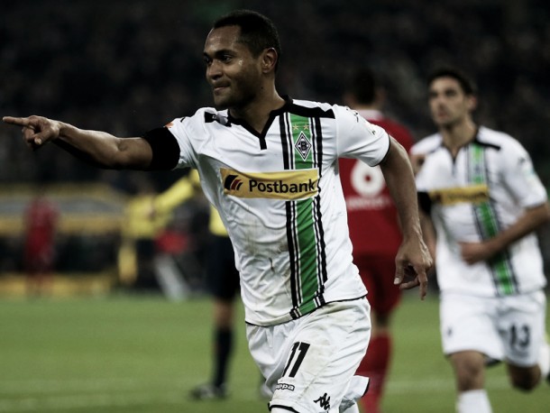 Borussia Mönchengladbach 2-1 Hannover 96: Raffael seals all three points late on