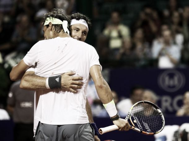 Rafa Nadal y Juan Mónaco sufren para avanzar de ronda