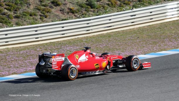 Kimi Raikkonen redondea la semana perfecta de Ferrari