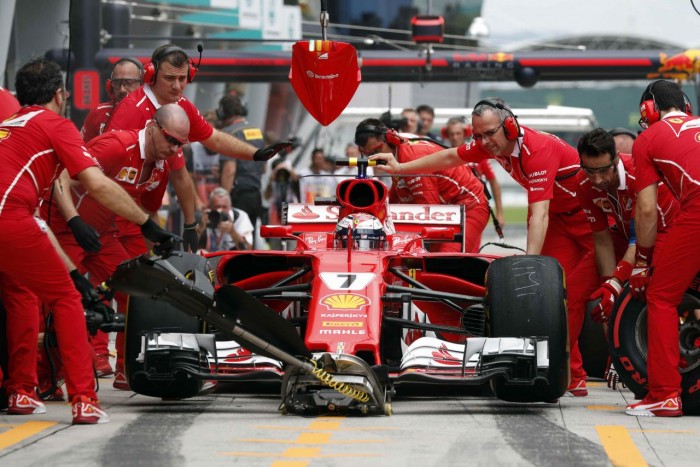 F1, Gp della Malesia. Raikkonen, pole sfumata per pochi millesimi: "C'è un po' di delusione, ma la gara è domani"