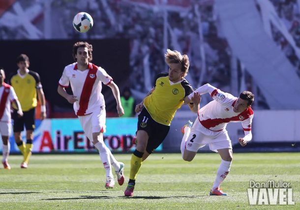 El Sevilla se encuentra con la victoria en Vallecas