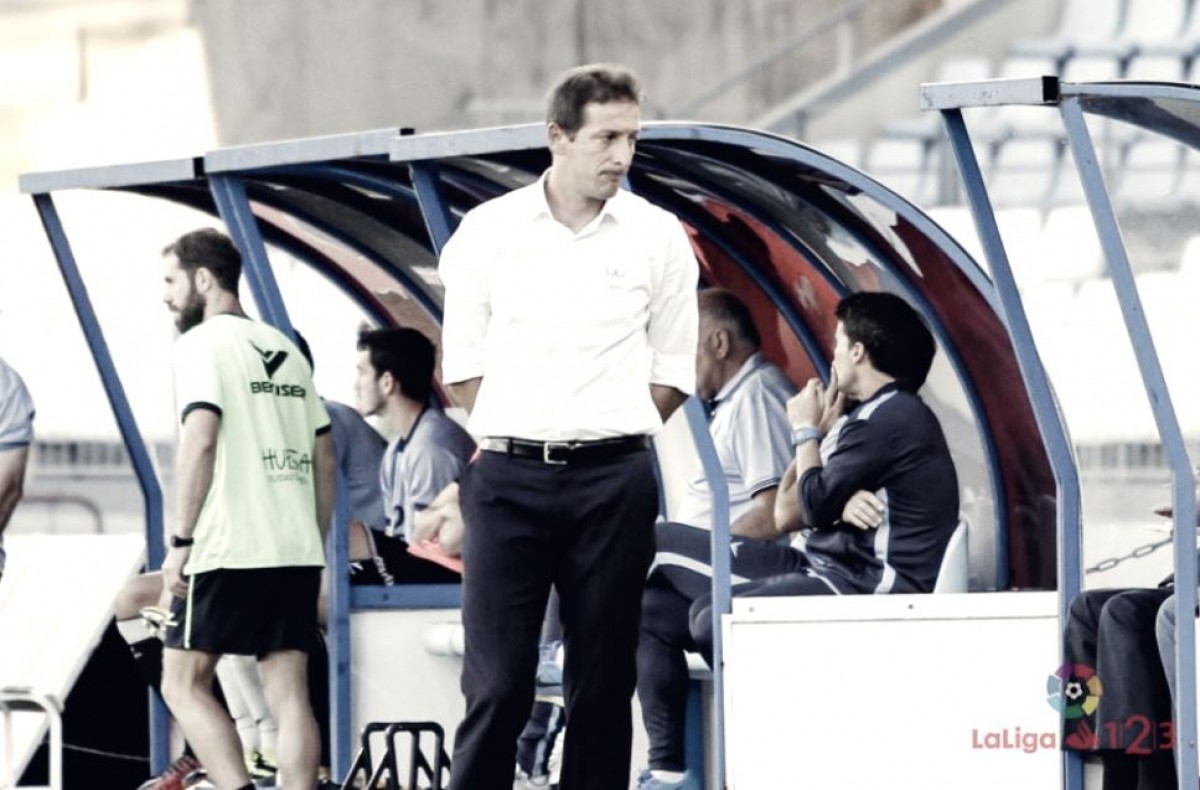 Resumen temporada 2017/2018: UD Almería, los dos meses que acabaron con cualquier aspiración Resumen temporada 2017/2018: UD Almería, los dos meses que acabaron con cualquier aspiración
