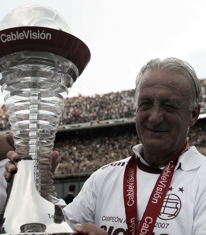 Ídolos granates: Ramón Cabrero, el primer técnico campeón con Lanús