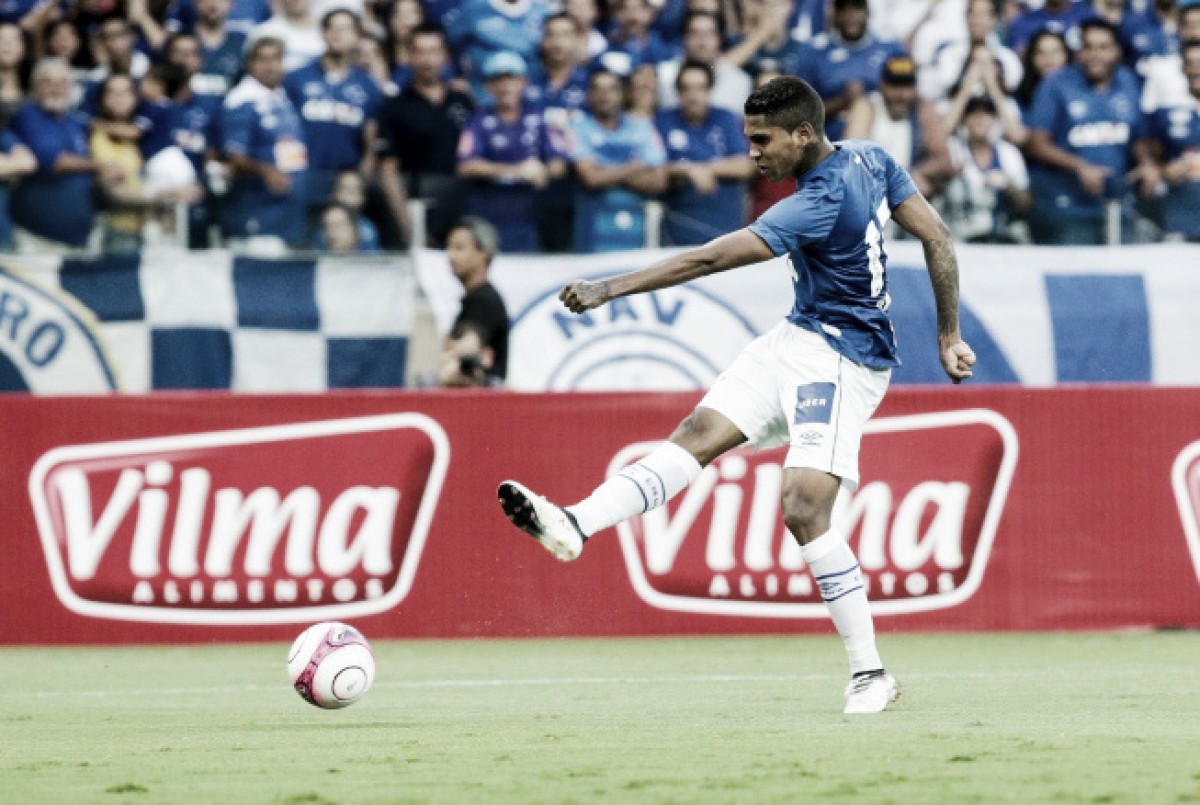 Raniel participa de trabalhos na Toca e pode defender Cruzeiro contra Tupi