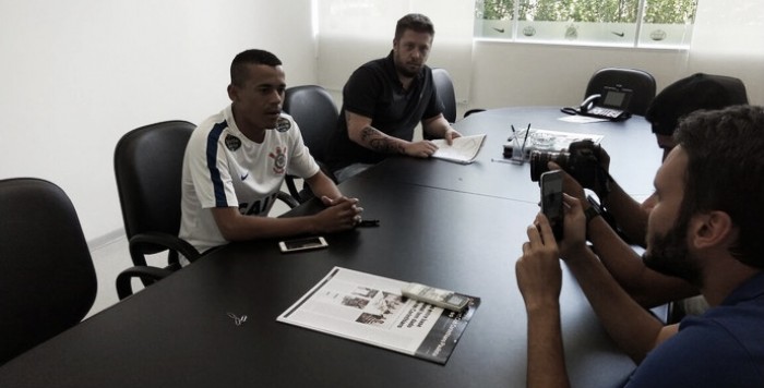 Reforço desde 2016, atacante Luidy finalmente assina com Corinthians