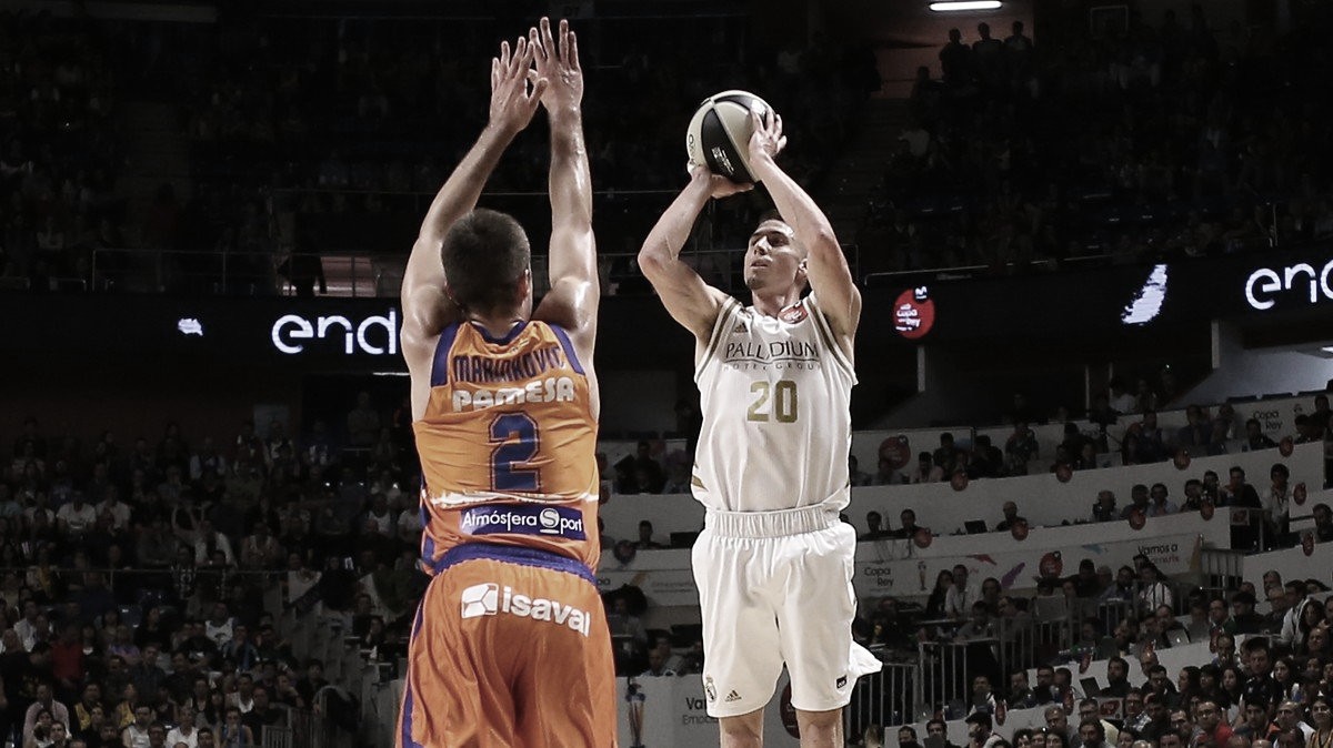 El Gobierno autoriza reanudar la Liga ACB a partir del 8 de
junio El Gobierno autoriza reanudar la Liga ACB a partir del 8 de
junio