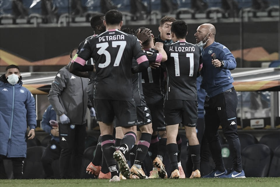 Politano decide no segundo tempo, Napoli vence Real Sociedad e se recupera na Uefa Europa League