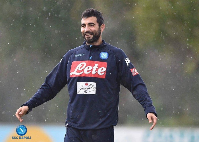 Napoli, Albiol in vista del Milan: "Loro squadra forte, attenzione a non farsi sorprendere"