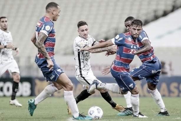 Corinthians e Fortaleza se enfrentam em duelo pela Libertadores