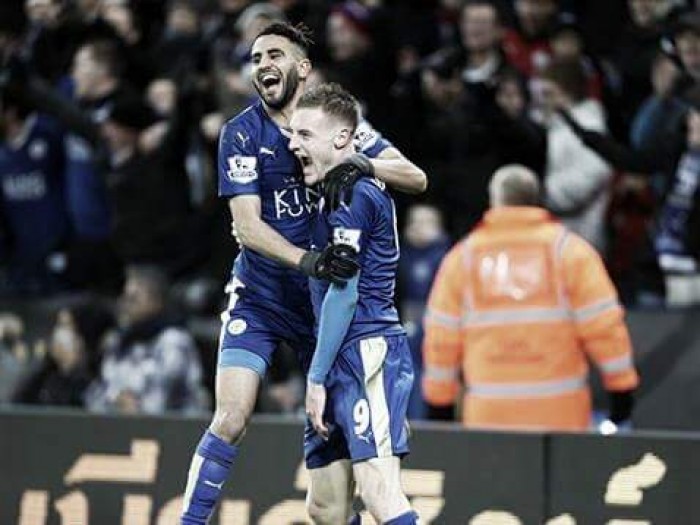 Com Vardy decidindo novamente, Leicester bate Liverpool e segue isolado na liderança