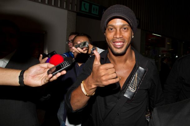 El debut de Ronaldinho podría tener que esperar