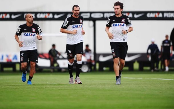 "Reis do empate" no Brasileirão, Inter e Corinthians se enfrentam em Novo Hamburgo