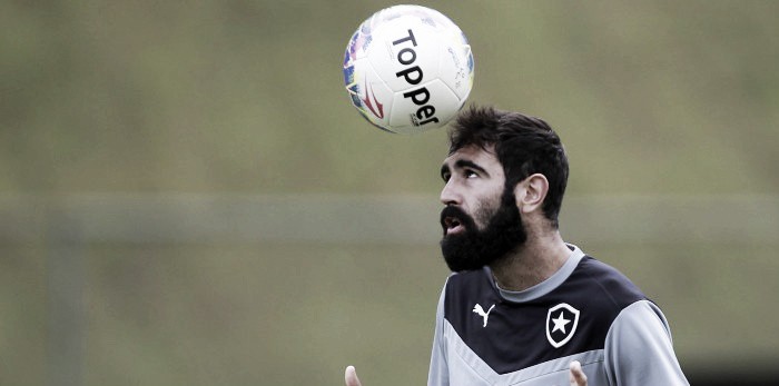 Zagueiro Renan Fonseca crê em boa temporada do Botafogo: "Prontos para um longo ano"
