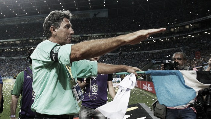 Grêmio e Renato chegam em acordo e técnico renova contrato por mais uma temporada