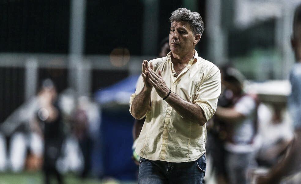 Após vitória do Grêmio, Renato pondera: "Jogando só o Brasileiro, seríamos candidatos ao título"