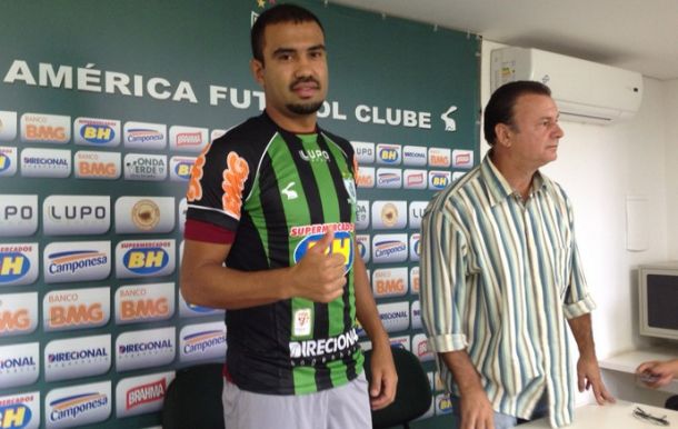 Val e Renato Santos são emprestados pelo Flamengo