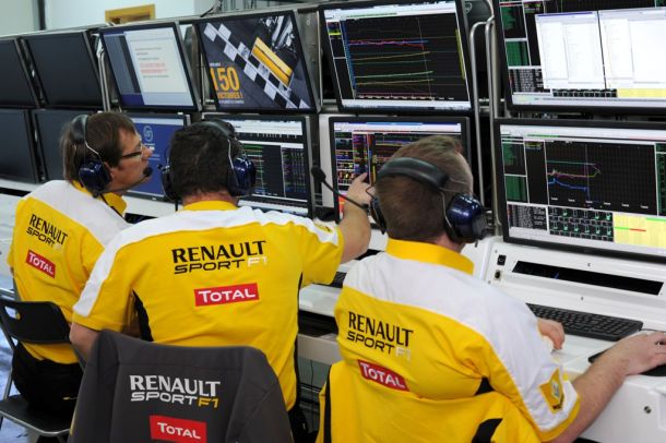 Cruce de declaraciones por el rendimiento de los motores Renault