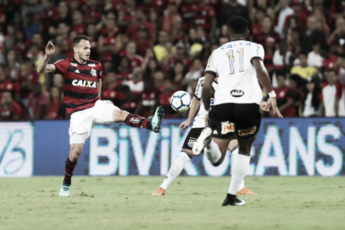 Renê comemora boa fase e mudança tática do Flamengo: "Jogamos de forma coletiva" Renê comemora boa fase e mudança tática do Flamengo: "Jogamos de forma coletiva"