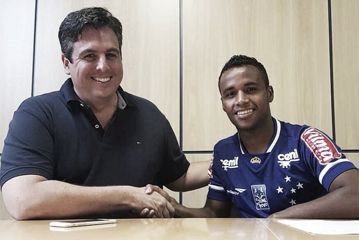 Cruzeiro anuncia renovação dos contratos de Alex, Fabrício Bruno e Elber