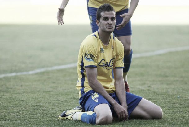 A Juan Villar, jugador del Cádiz, le caen cuatro partidos de sanción
