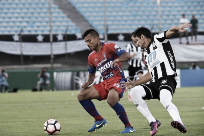 Montevideo Wanderers goleia Universitario Sucre e avança à segunda fase