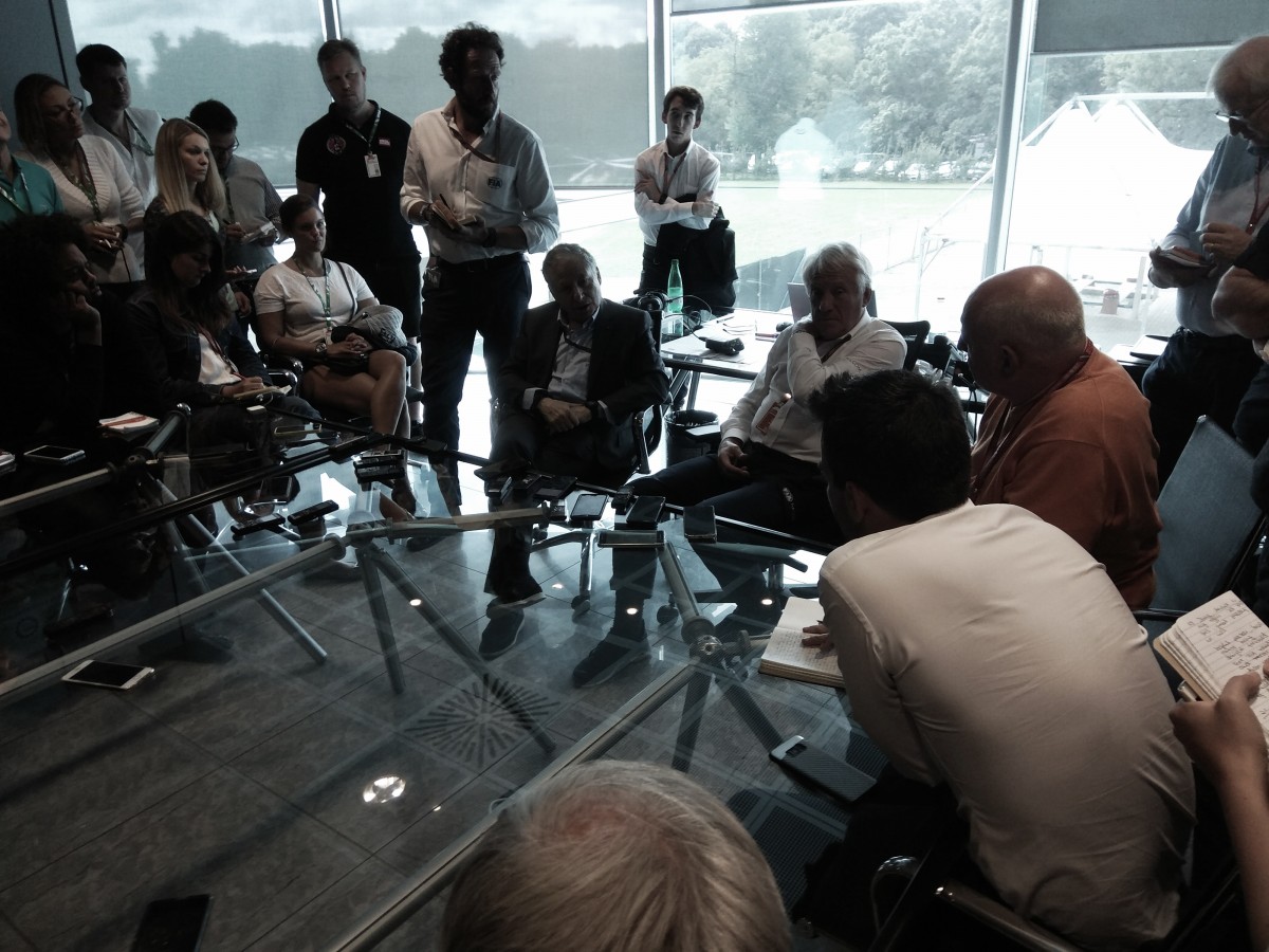 Jean Todt y Charlie Whiting analizan la actualidad de la Fórmula 1