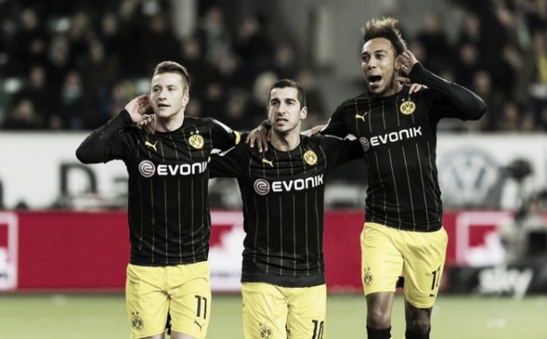 VfL Wolfsburg 1-2 Borussia Dortmund: Kagawa scores winner following hectic finish