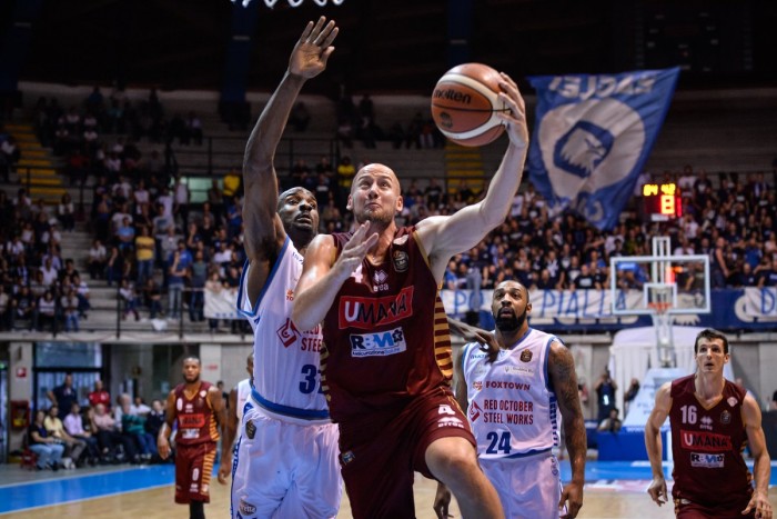 Basket, Serie A - La Reyer ingrana nel secondo tempo: Orlandina KO (84-69)