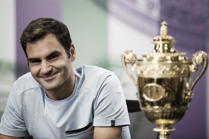 Wimbledon, Roger Federer si gode il trionfo e consiglia i giovani
