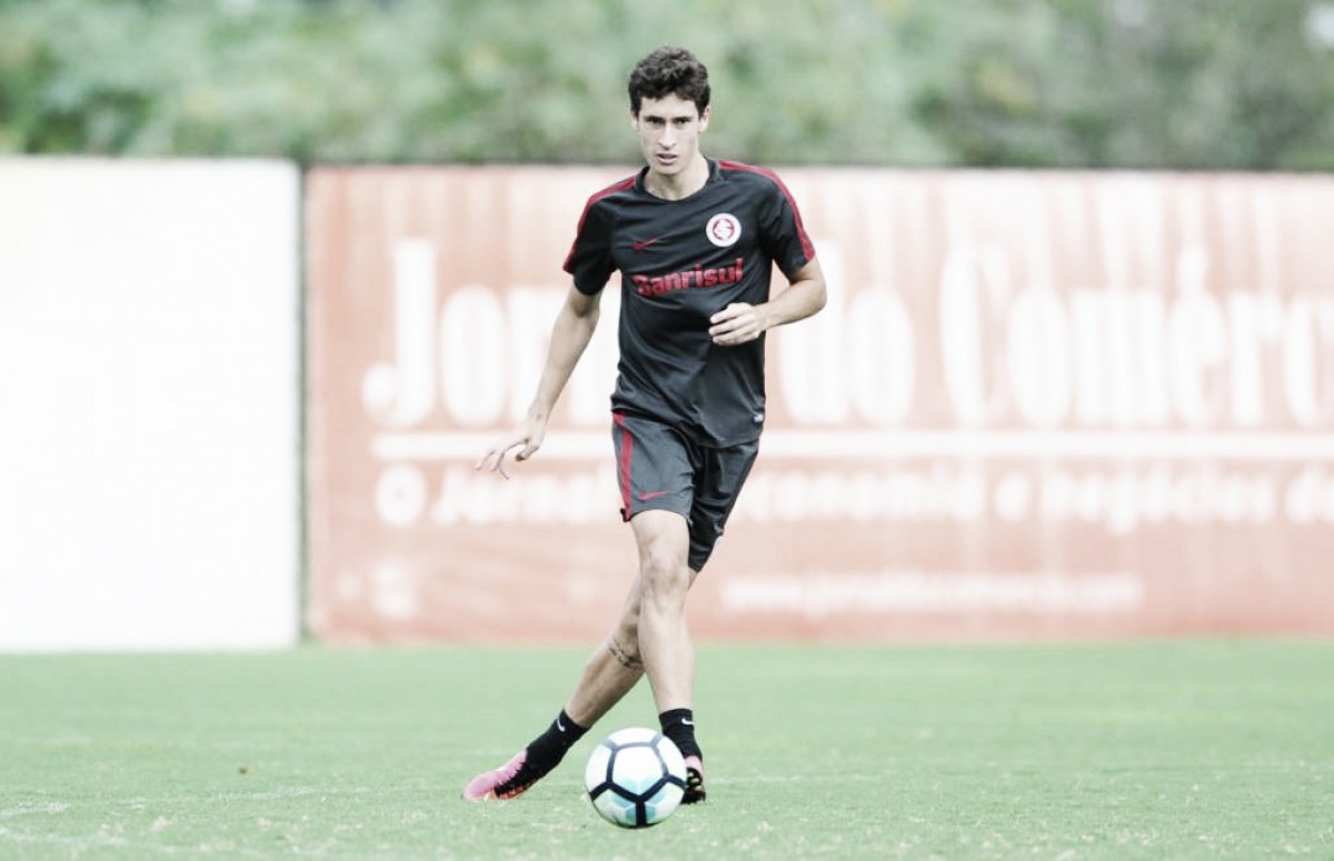 Rodrigo Dourado defende grupo do Inter após empate em jogo-treino: "O momento é diferente" Rodrigo Dourado defende grupo do Inter após empate em jogo-treino: "O momento é diferente"