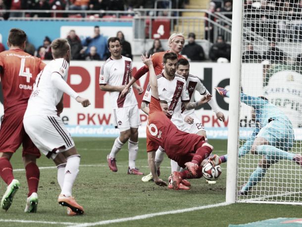 1. FC Kaiserslautern 2-1 1. FC Nürnberg: Red Devils survive late scare to complete comfortable win