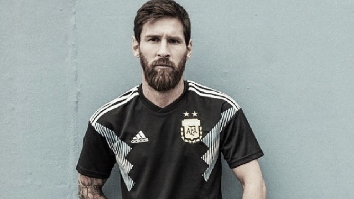 Argentina presentó la nueva camiseta suplente para Rusia 2018