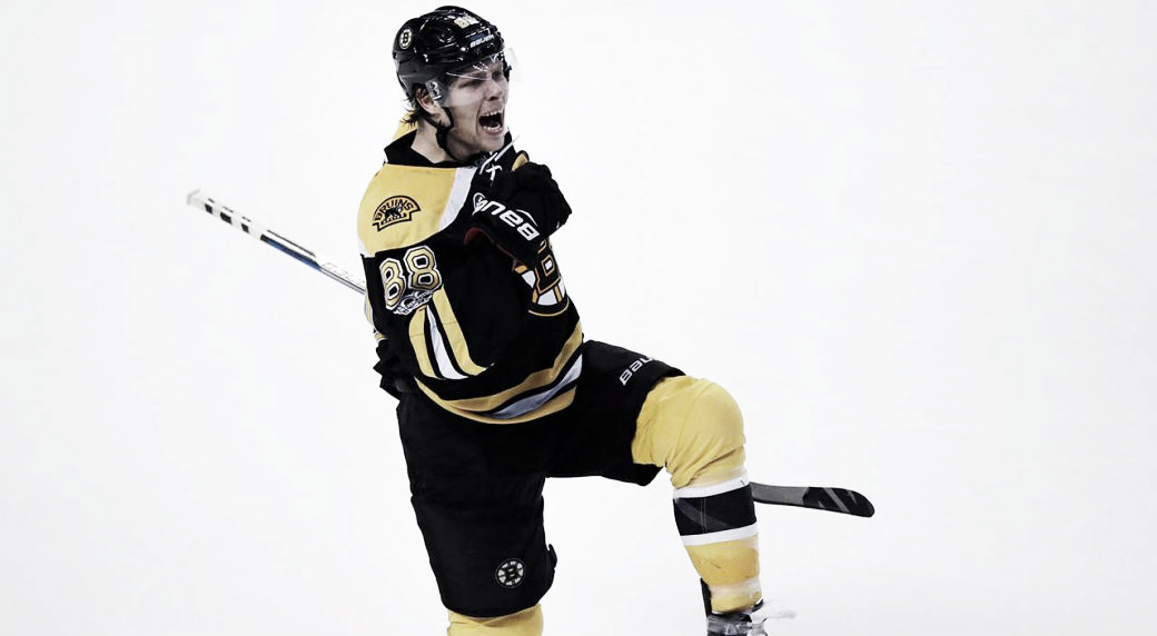 Pastrnak será baja en los Bruins durante un par de semanas