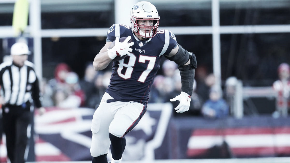 Se
retiró el ala cerrada de los New England Patriots, Rob Gronkowski