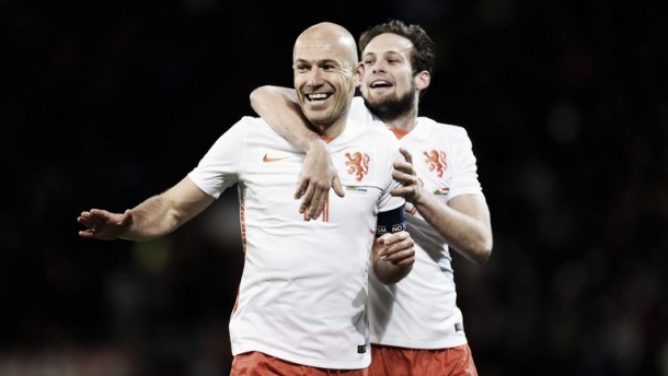 Wales 2-3 Netherlands: Robben double defeats high-flying dragons