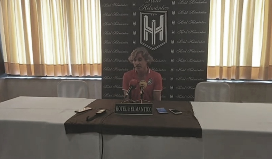Roberto Aguirre: "Es un equipo con una mezcla de perfiles. Hay jugadores experimentados y tienen una referencia arriba como Koldo" Roberto Aguirre: "Es un equipo con una mezcla de perfiles. Hay jugadores experimentados y tienen una referencia arriba como Koldo"