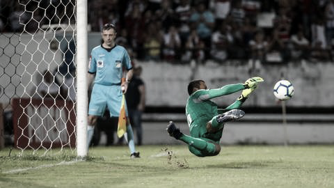 Rodolfo vira herói e Fluminense passa pelo Santa Cruz nos pênaltis na Copa do Brasil