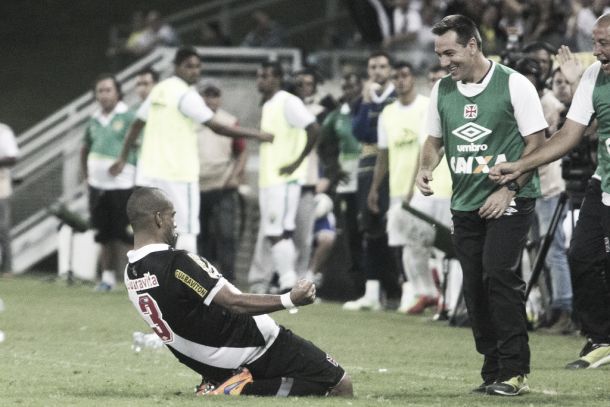 Salvador do Vasco, Rodrigo comemora gol marcado no fim: ''Não merecíamos ser derrotados''
