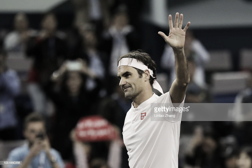 Roger Federer vuelve a llevarse una victoria poco convincente