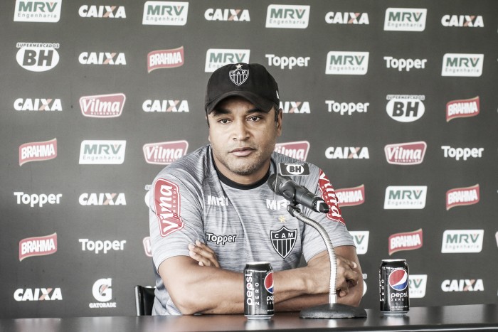 Roger mantém sigilo sobre escalação do Atlético-MG para enfrentar Cruzeiro