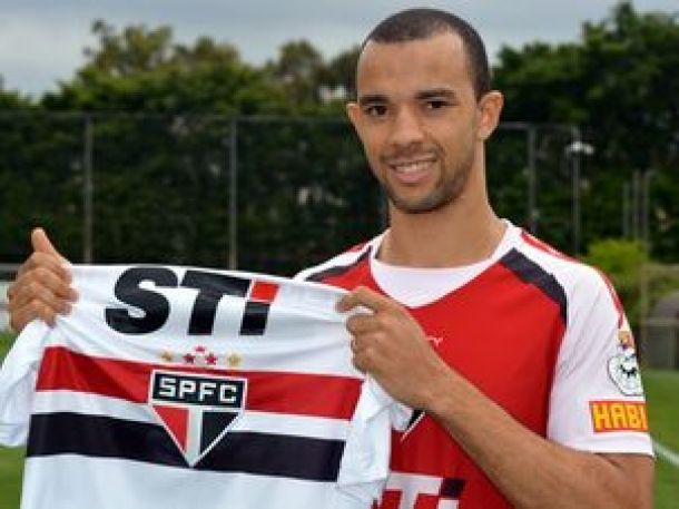 São Paulo anuncia contratação do zagueiro Roger Carvalho